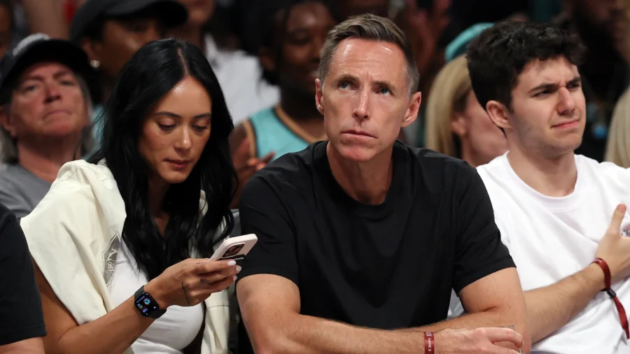 NBA : Steve Nash retourne à Phoenix pour aider sa franchise