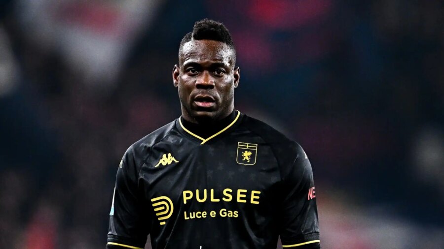 Mario Balotelli à Cagliari, le rire anglais