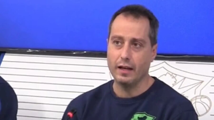 Massimo Bulleri tire les oreilles de son équipe pour la phase défensive