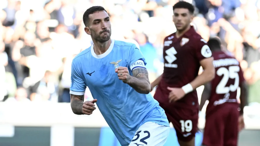 La Lazio s’empare du Torino à 103&apos ; Lecce s’impose à Parme