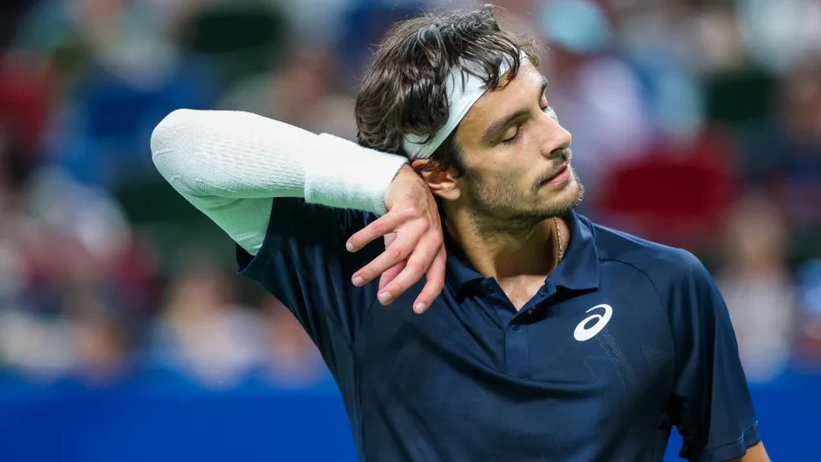 Lorenzo Musetti perd tout à Bruxelles et quitte la scène