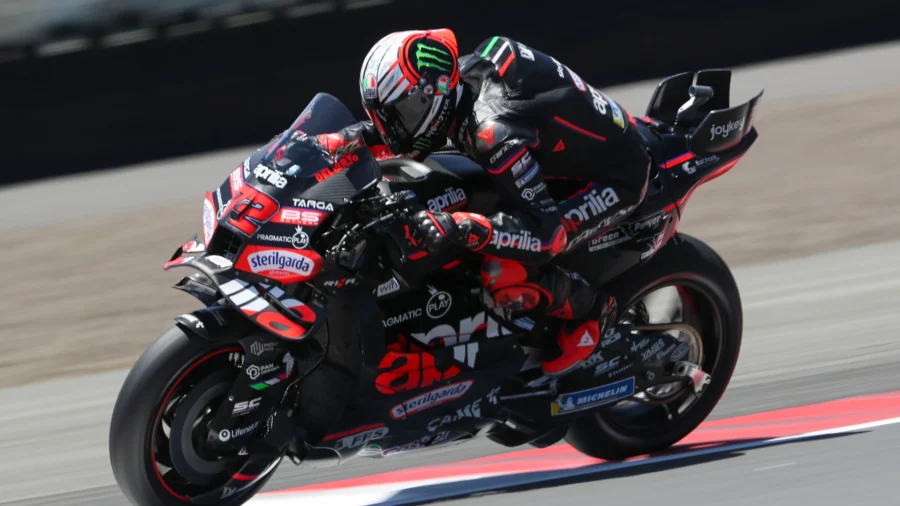 MotoGp, Sprint Indonesia : Bezzecchi exulte au sprint, Marc Marquez anonyme, Bagnaia dernier au drapeau à damier