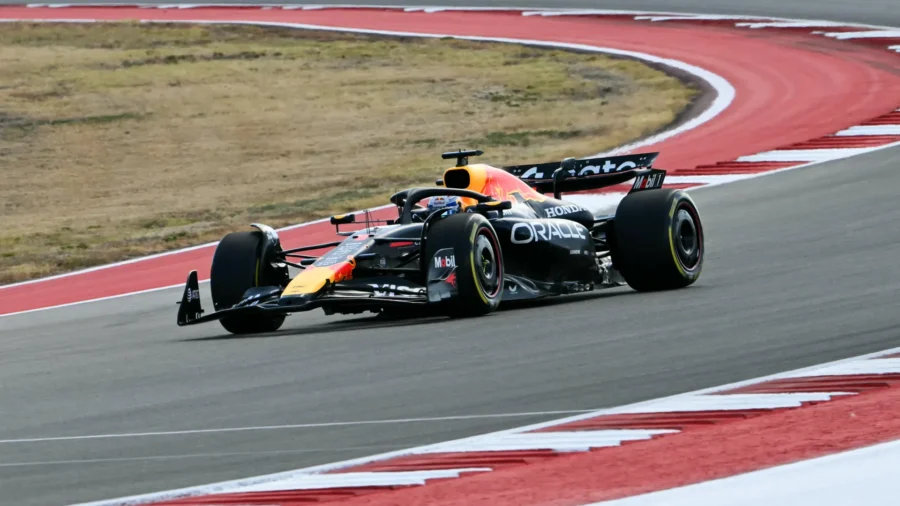 Max Verstappen domine le sprint d’Austin, McLaren patatrac