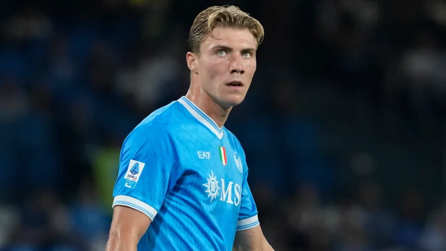 Rasmus Hojlund, au Danemark, en est certain : « Naples est meilleur que Manchester United » ;