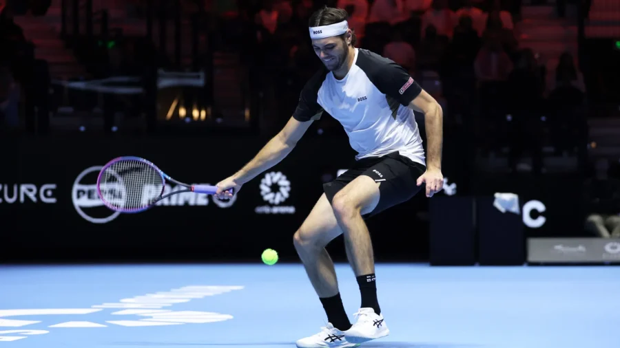 Taylor Fritz élimine Alexander Zverev et se qualifie pour les demi-finales du Six Kings Slam
