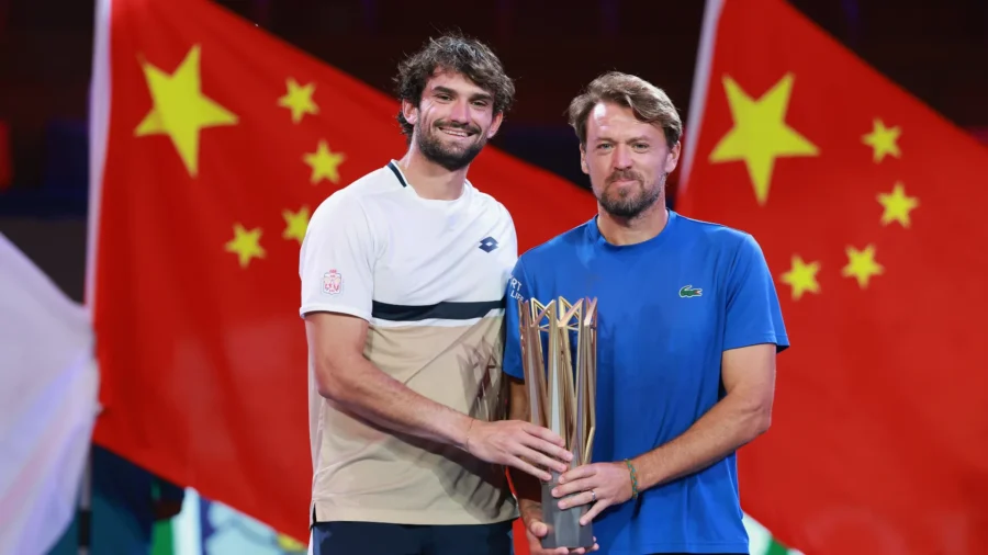 Valentin Vacherot, entraîneur, révèle le contexte de Jannik Sinner