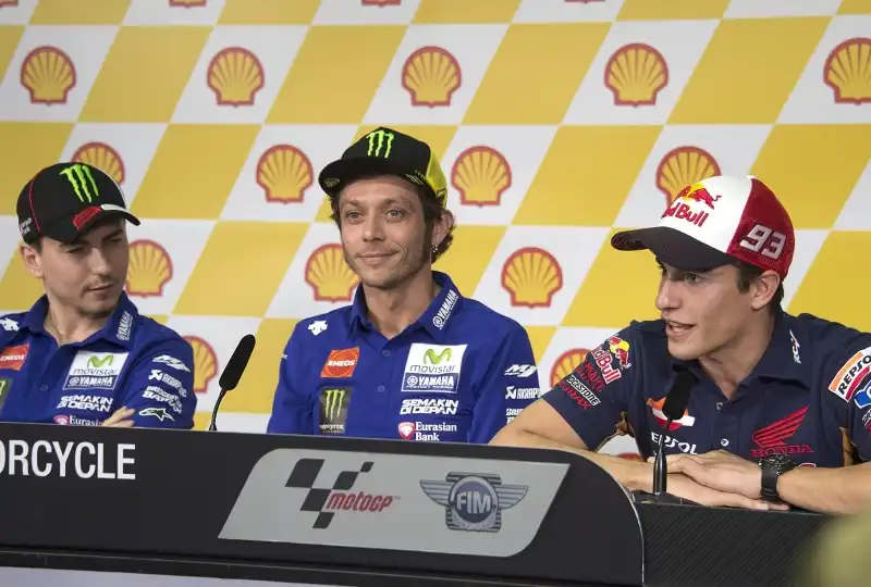 Marc Marquez vs Valentino Rossi : Jorge Lorenzo clôt le débat