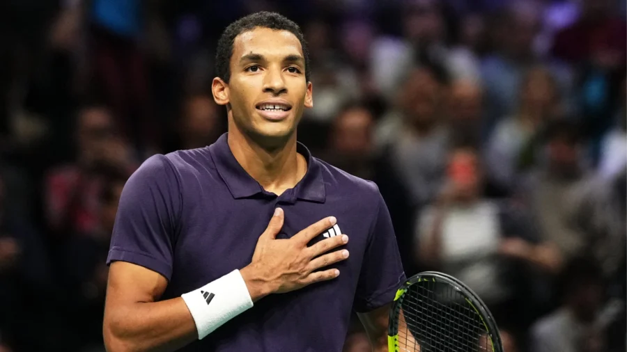 Masters 1000 de Paris : Felix Auger-Aliassime premier finaliste, fin de course pour Alexander Bublik