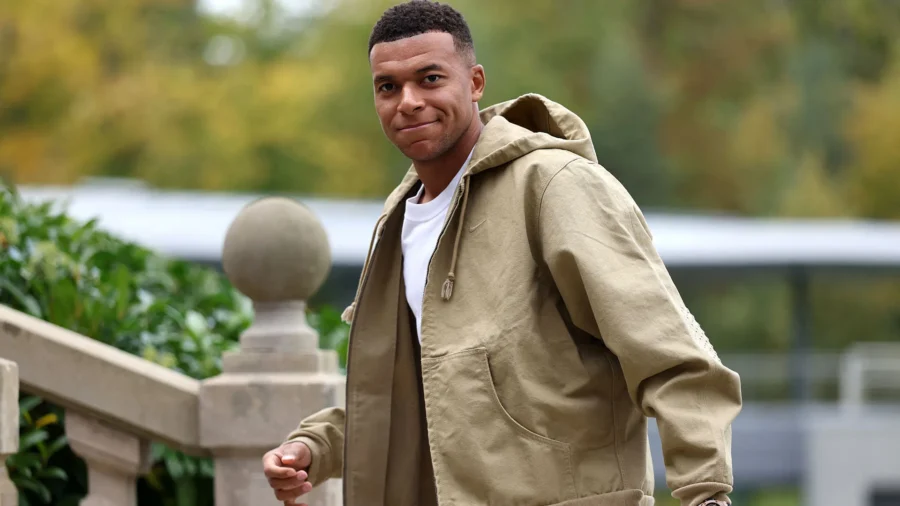 Real Madrid : Mbappé fait du poker mais une question vient gâcher sa fête