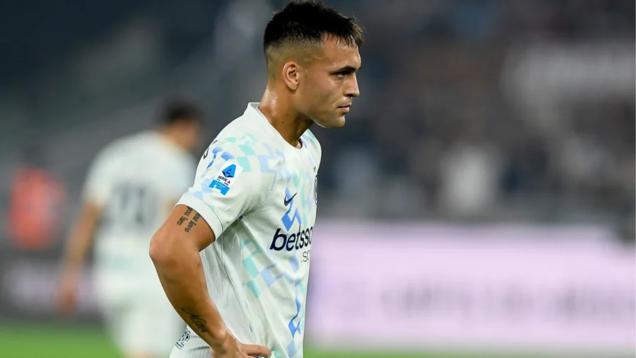 Inter, Chivu inquiet : Lautaro Martinez n’a pas seulement perdu le sourire