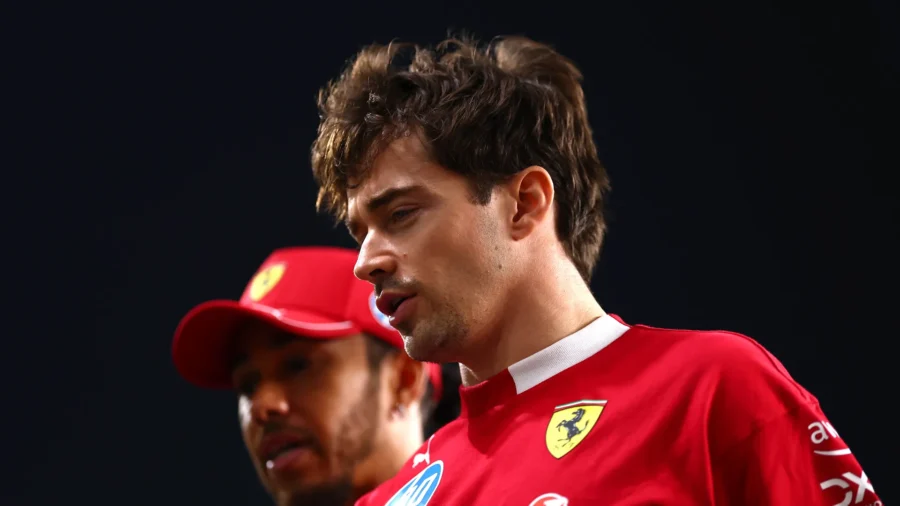 Mécontentement chez Ferrari, Leclerc défend l’équipe : « Ça fait très mal » ;