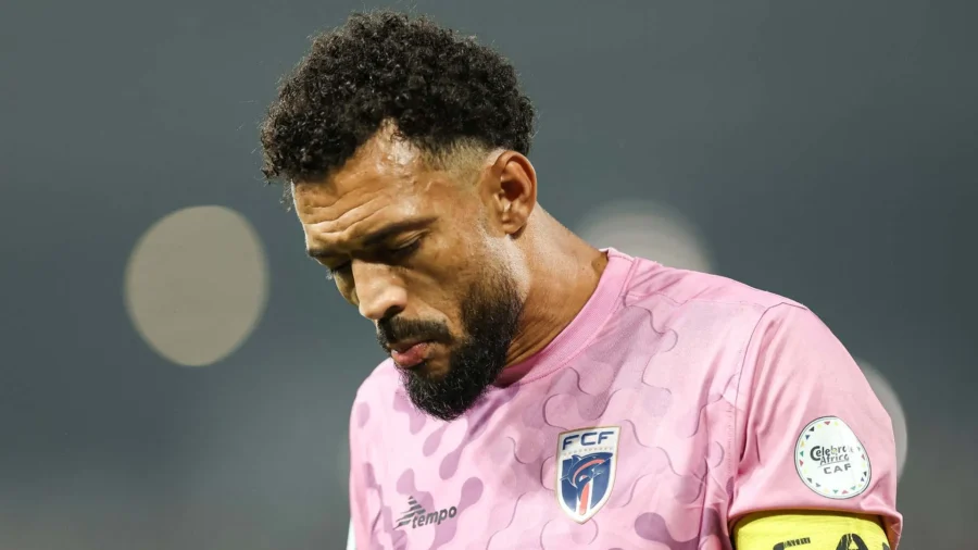 José Mourinho, le geste du livre de cœur avec Vozinha