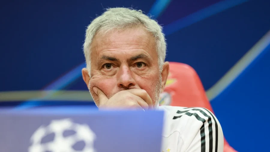 Benfica, José Mourinho se plaint de lourdes absences contre Naples